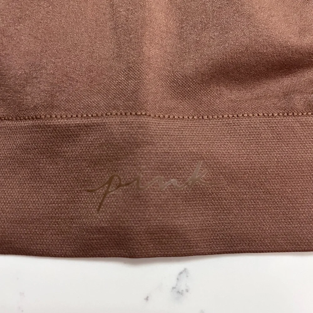 โฅ๐ฑ๐ฎ ๐๐๐๐ (x2) Racerback Sports Bra - Picture 10 of 15